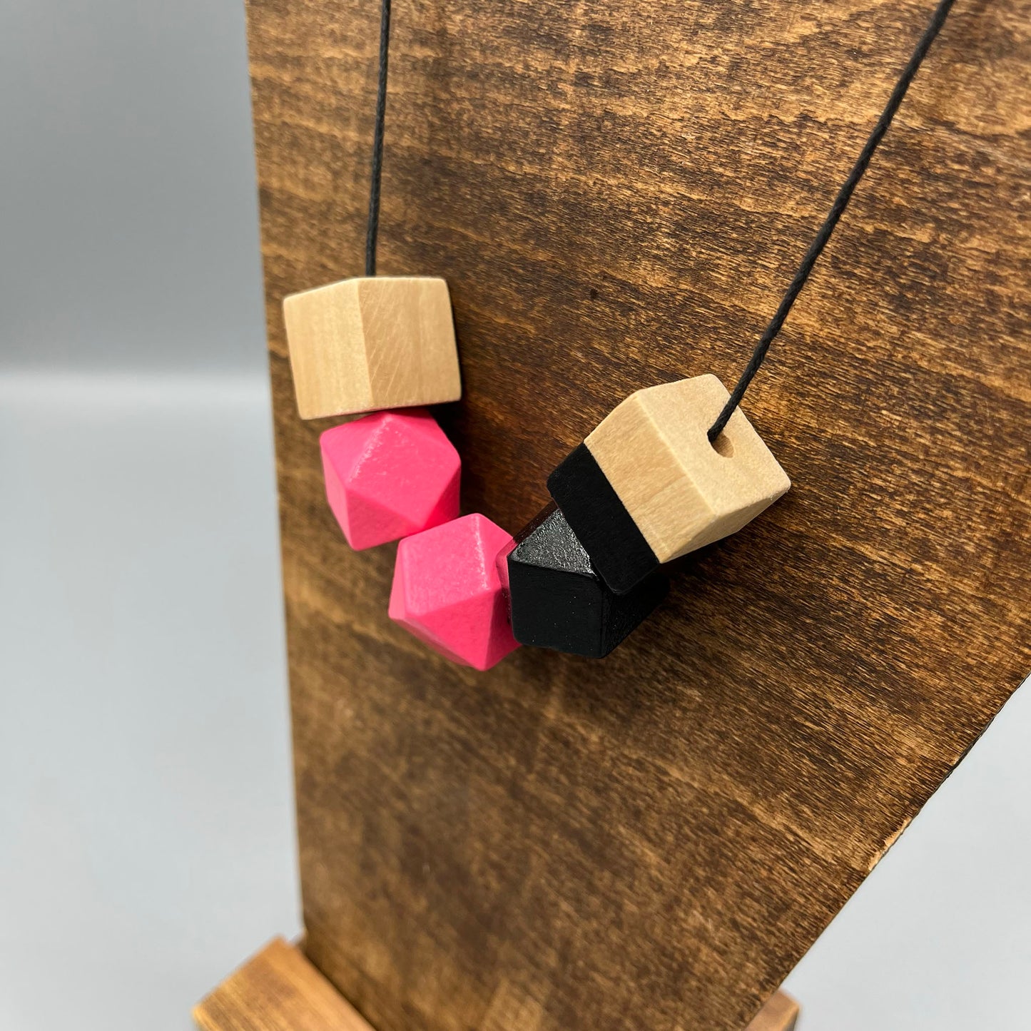 Wooden Bead Necklace – Pink & Black