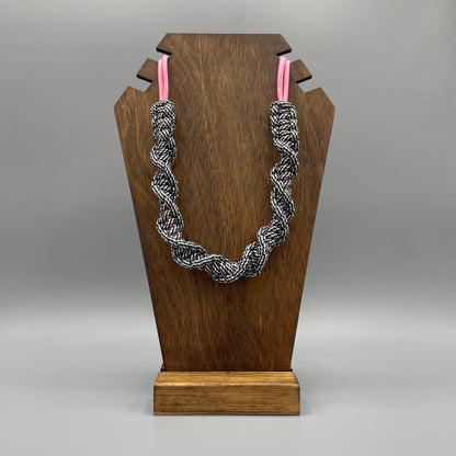 Paracord Macrame Necklace - Gingham Black
