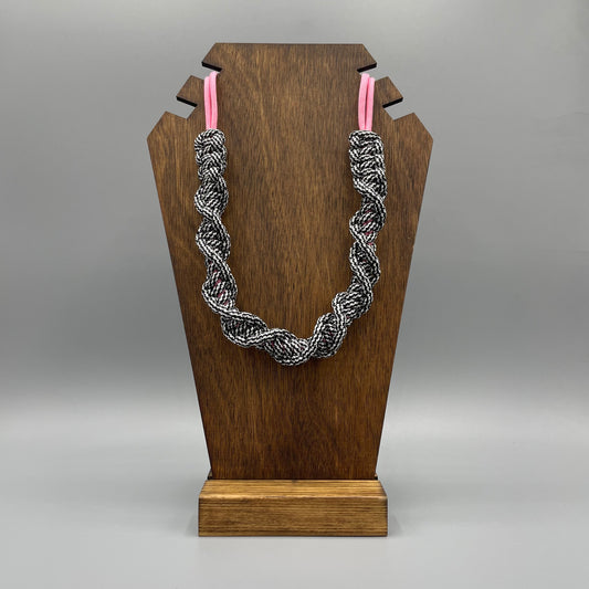Paracord Macrame Necklace - Gingham Black