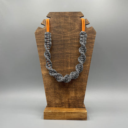 Paracord Macrame Necklace - Gingham Black