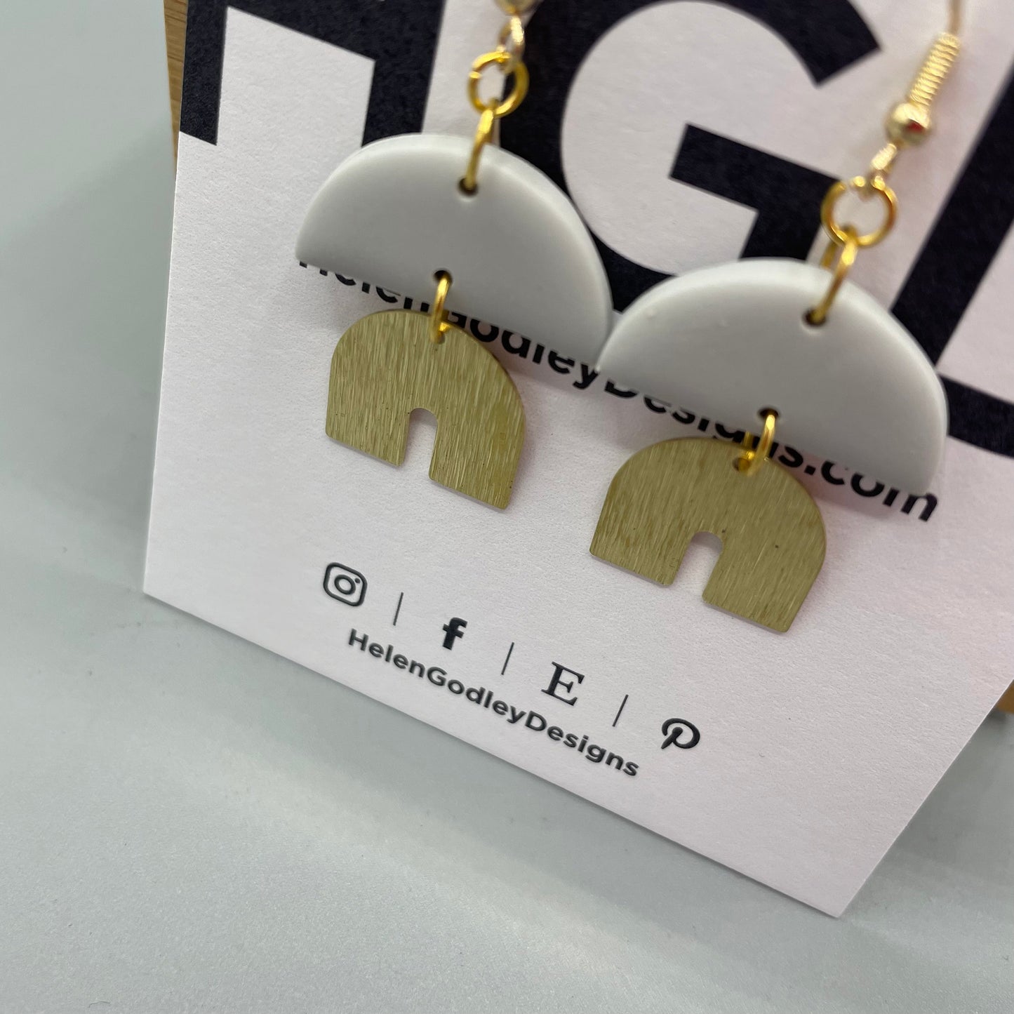 Polymer Clay Dangly Earrings – Brass Arches