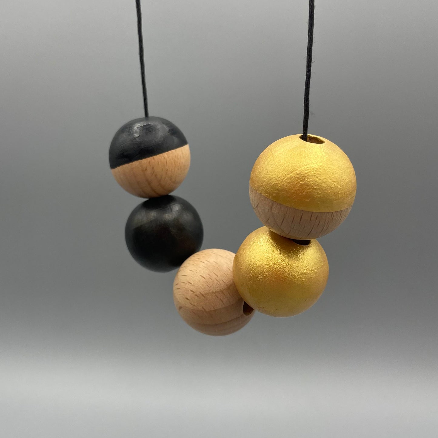 Wooden Bead Necklace – Black & Gold