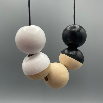 Wooden Bead Necklace – Black & White