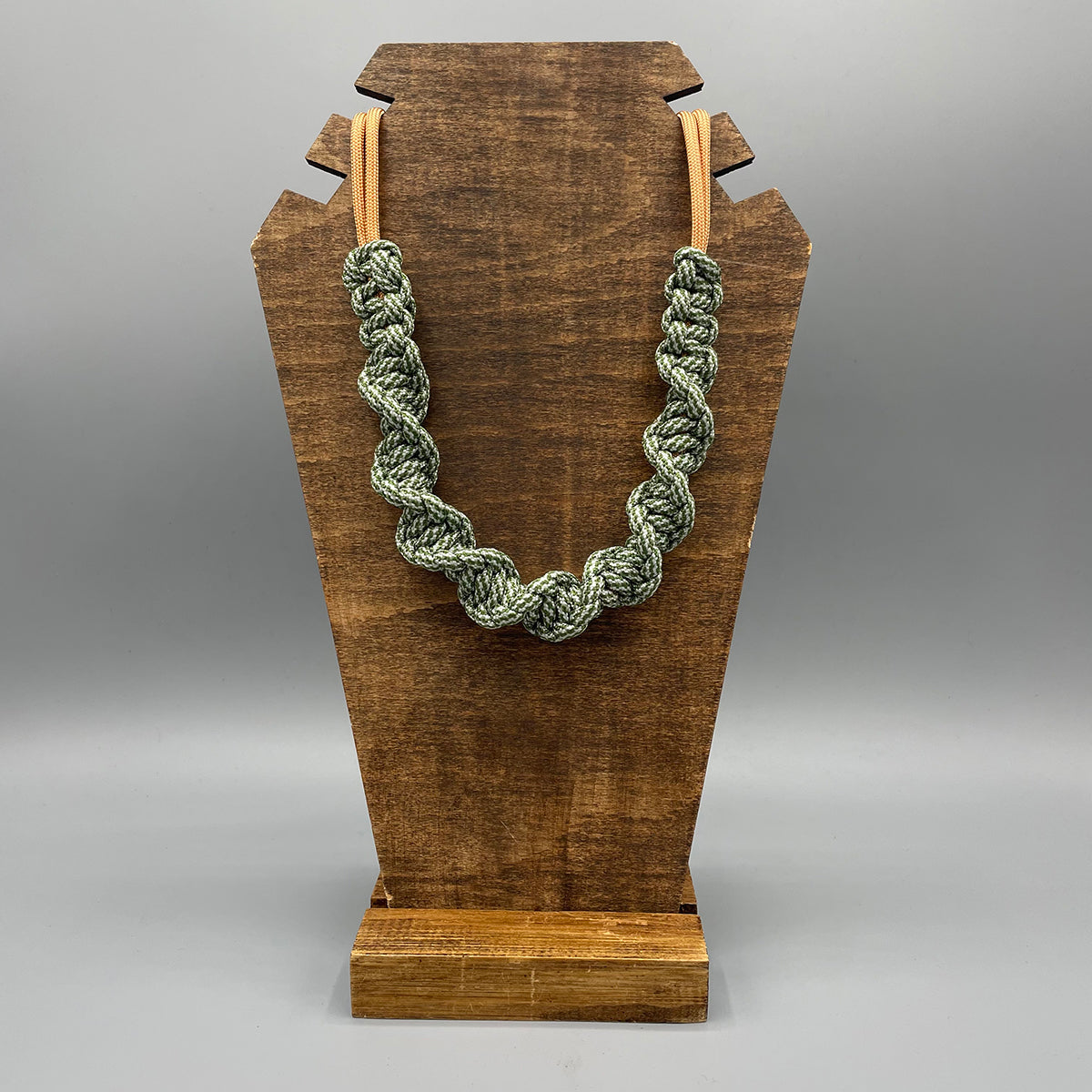 Paracord Macrame Necklace - Gingham Green