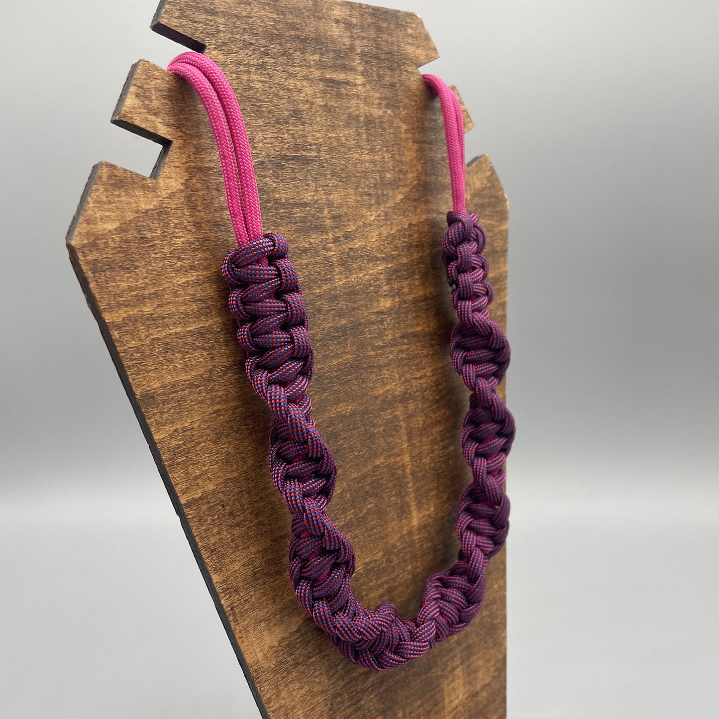 Paracord Macrame Necklace - Tartan