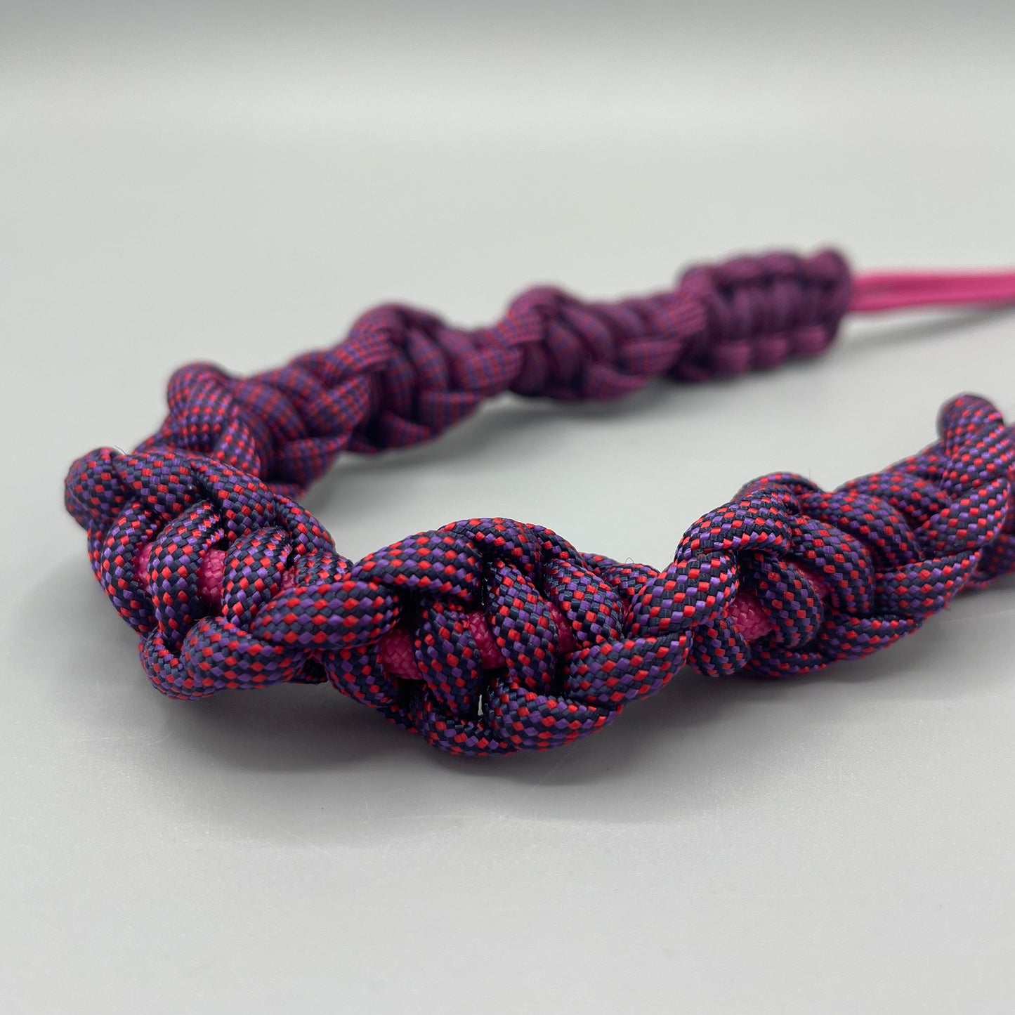 Paracord Macrame Necklace - Tartan